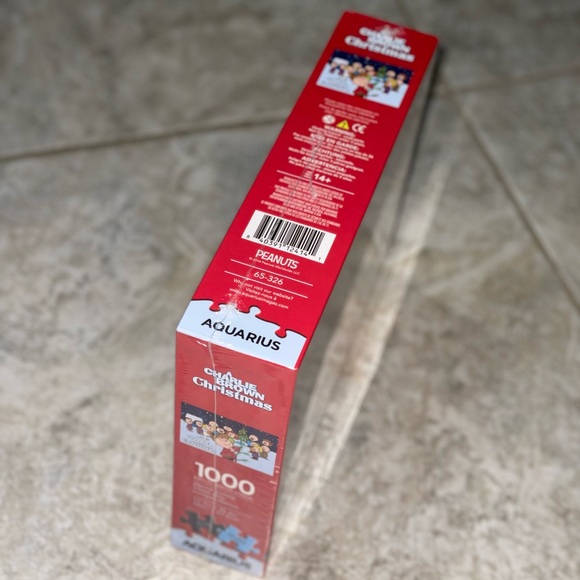 A Charlie Brown Christmas 1000 Piece Jigsaw Puzzle - Picture 9 of 11